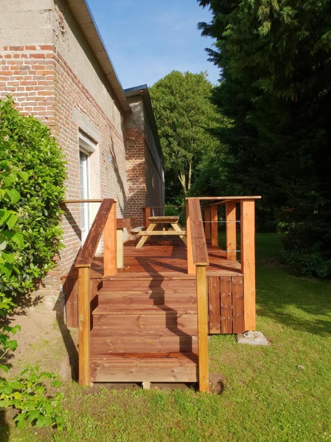 Chateau Des Lumieres Gite Et Gite Insolite Saint-Blimont Exterior photo